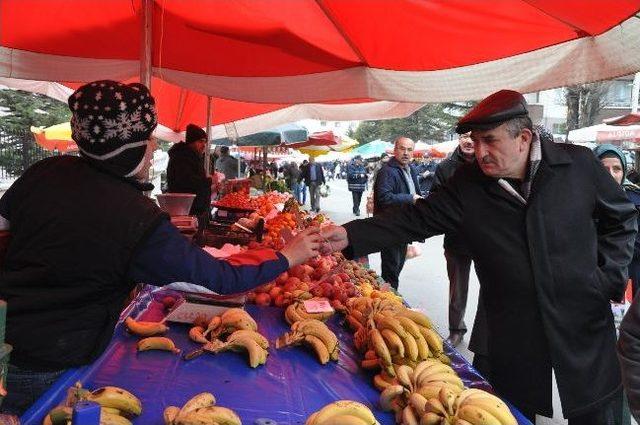 Bolu Belediye Başkanı Yılmaz Pazarda