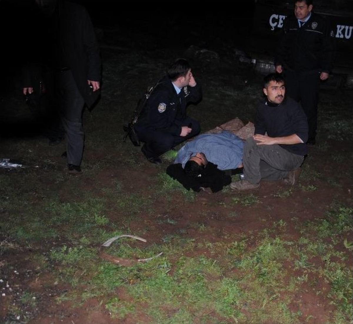 Polis Aracı Toma Kaza Yaptı: 2 Polis Yaralı