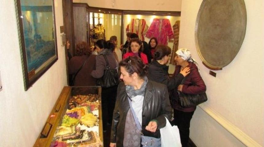 Chp'li Kadınlar &Ouml;ykam'ı Gezdi