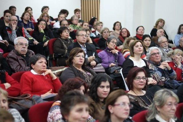 G&uuml;ldal Mumcu&rsquo;nun &lsquo;i&ccedil;imden Gezen Zaman&rsquo; I İzmirlilerle Buluştu 1