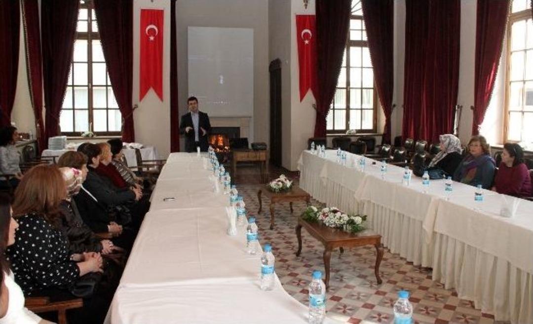 Başkan Eşleri Bergama&rsquo;da Buluştu