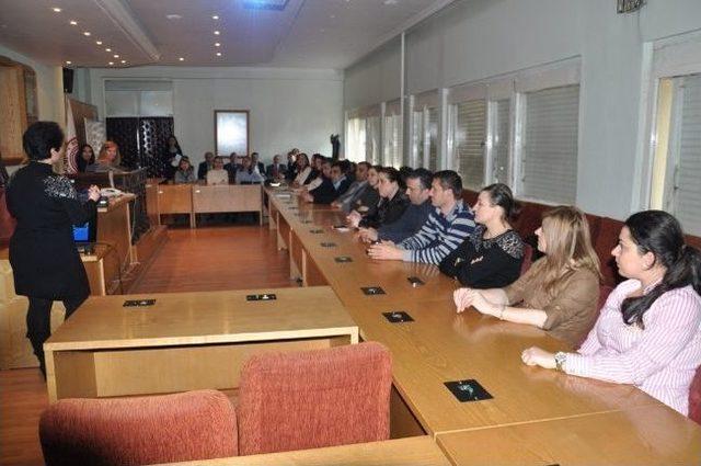 Belediye Personeline Hizmeti&ccedil;i Eğitim Semineri 2