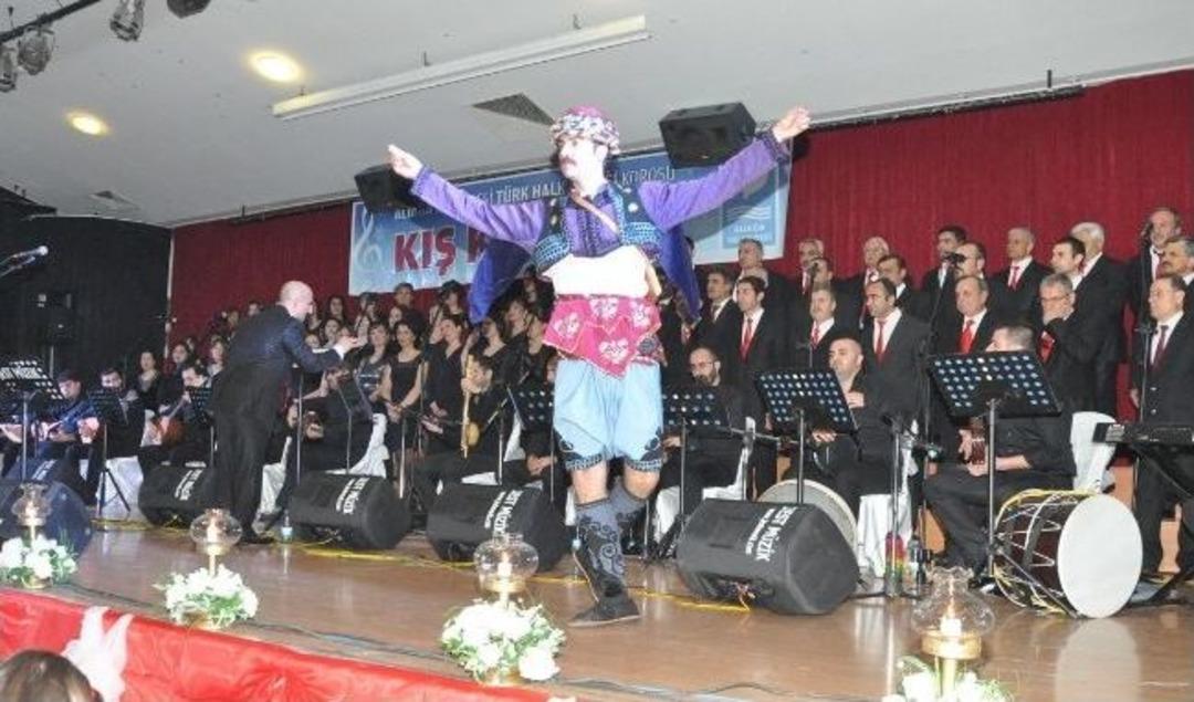 Aliağa'da Thm Korusu Kış Konseri Yoğun İlgi G&ouml;rd&uuml;