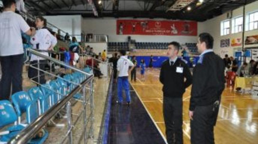 M&uuml;sabakalarda G&uuml;venliği Sağlıyorlar