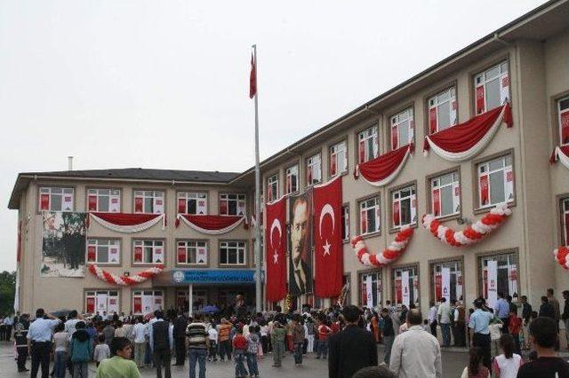 Hayırseverler Bursa&rsquo;da 181 Okul Binası İ&ccedil;in 291 Milyon Tl Harcadı 2