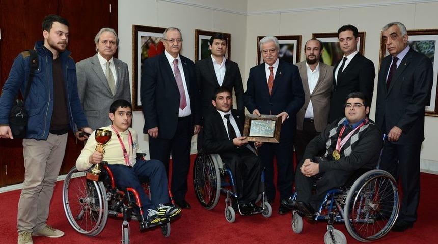 Aldırmaz: Engelliler Engelsizlerle Aynı Mekanı Paylaşabilmeli