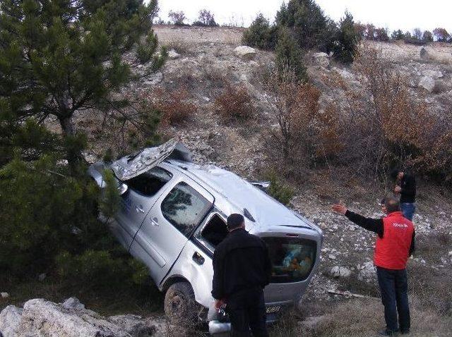 Kütahya da Trafik Kazası: 3 Yaralı 1