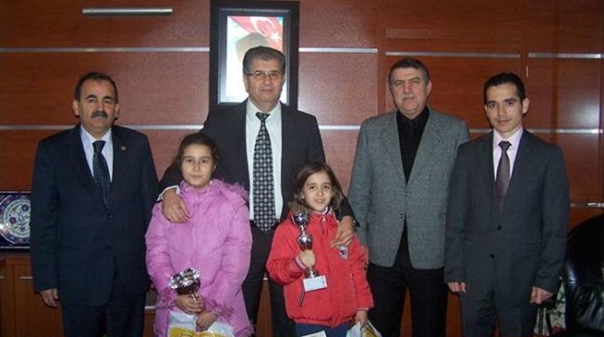 &Ccedil;orlu Ortaokulu &Ouml;ğrencilerinden B&uuml;y&uuml;k Başarı