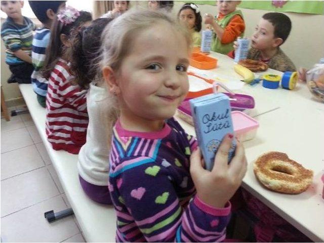 Sakaryalı Öğrencilere "okul Sütü" Dağıtımı Başladı 1