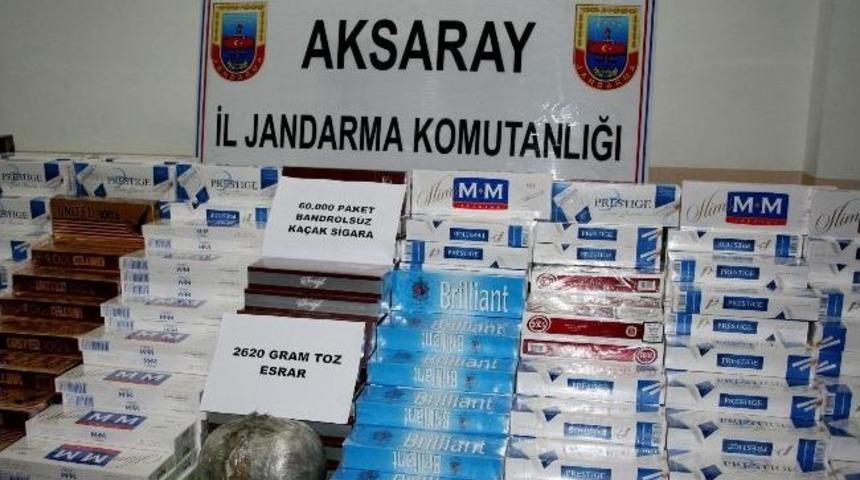 Jandarmadan Yolcu Otob&uuml;slerine Baskın