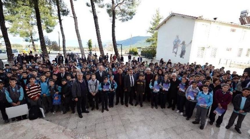 Akaydın Kaş&rsquo;ta &Ouml;ğrencilerle Buluştu