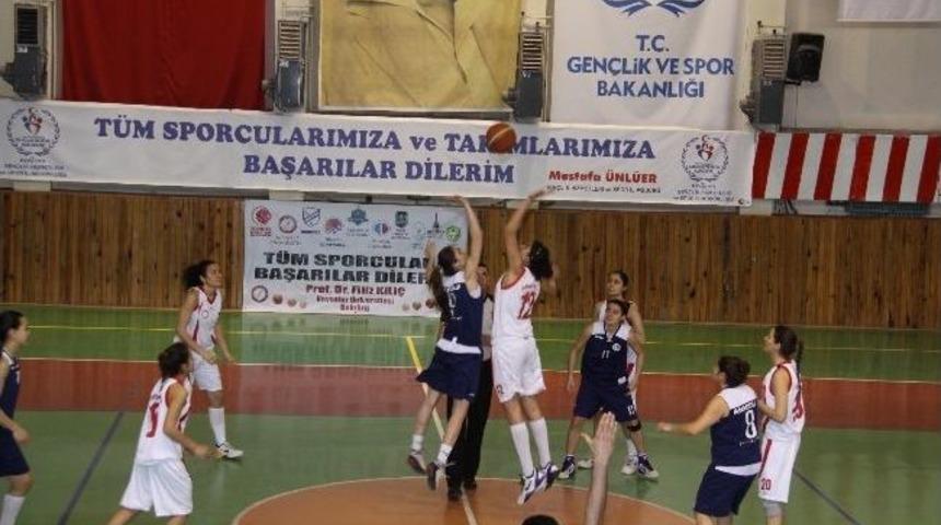 Ne&uuml; Gen&ccedil;lik Ve Spor Kul&uuml;b&uuml;, Anadolu &Uuml;niversitesi&rsquo;ne 44-67 Yenildi