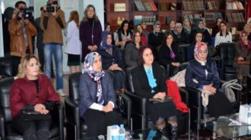 "&Ccedil;ocukların Sağlıklı Gelişmeleri I&ccedil;in Sıcak Bir Aile Ortamı Son Derece &Ouml;nemli"