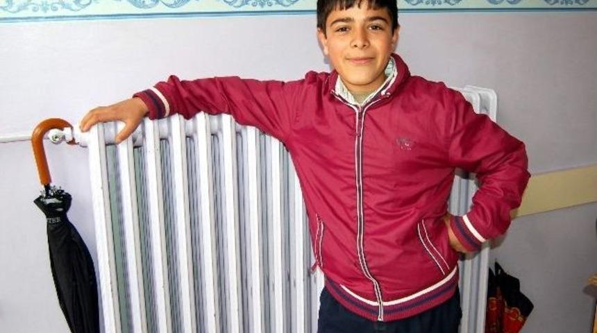 Okuldaki Yakıt Sıkıntısı &Ouml;ğrencileri &Uuml;ş&uuml;tt&uuml;