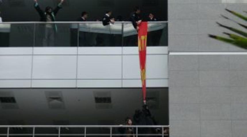 Avukatlar Adliyeyi Birbirine Kattı