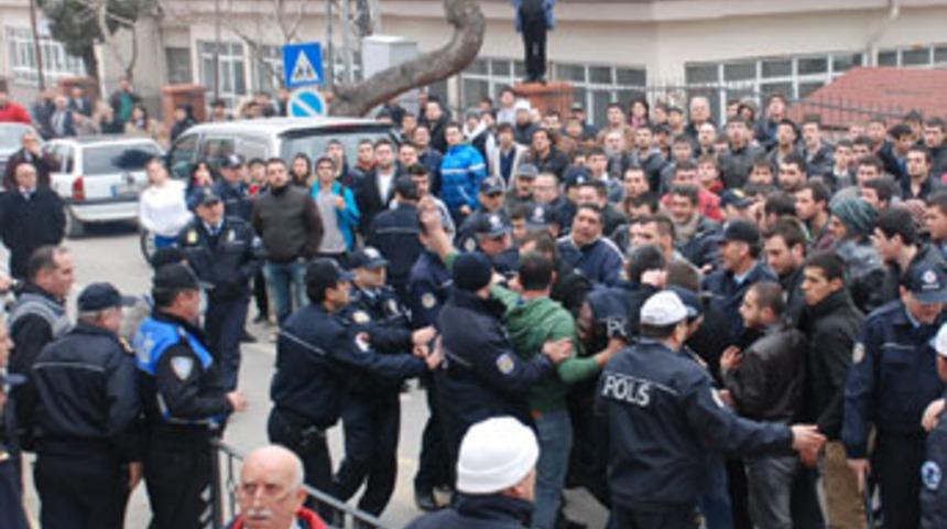 BDP&rsquo;li vekillerin Sinop ziyaretinde gerginlik