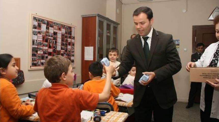 &Uuml;nyeli &Ouml;ğrenciler, S&uuml;tlerine Kavuştu