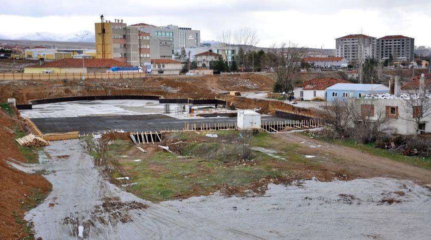 Kırşehir Şehirlerarası Otob&uuml;s Terminali&rsquo;nin Inşaatı Devam Ediyor