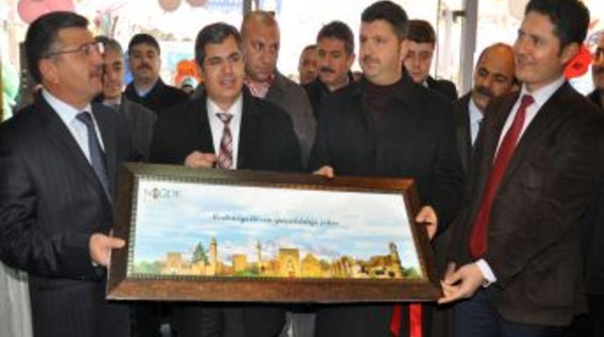 'Hayırda Yarış G&uuml;nleri Kermesi' A&ccedil;ıldı