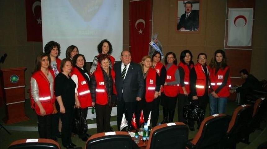 Kızılay Salihli Şubesi'nde T&uuml;rkoğlu G&uuml;ven Tazeledi