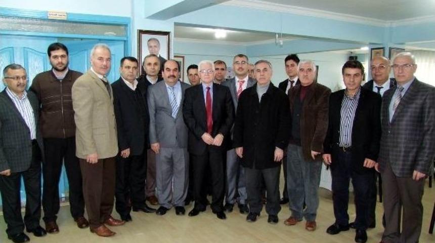 Manisalılar Platformu Y&ouml;netimi Salihli'de Ziyaretlerde Bulundu