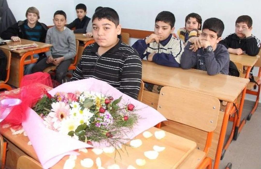 Arkadaşlarından &lsquo;fanatik Tunahan&rsquo;a Duygusal Veda