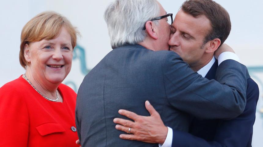 Juncker sarhoş olduğu iddialarına a&ccedil;ıklama getirdi