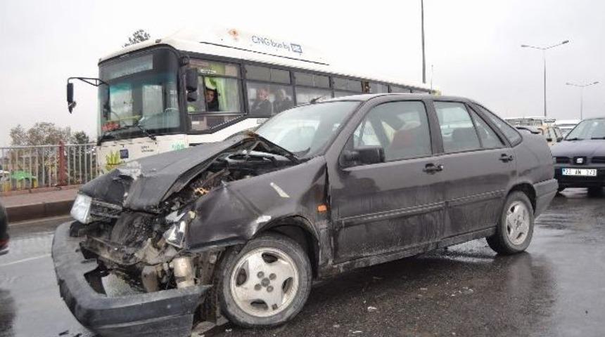 Kaygan Zeminde 6 Ara&ccedil; Birbirine Girdi