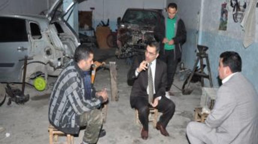 Başkan &Ccedil;elikcan Mahalle Mahalle Gezerek Vatandaşları Dinliyor