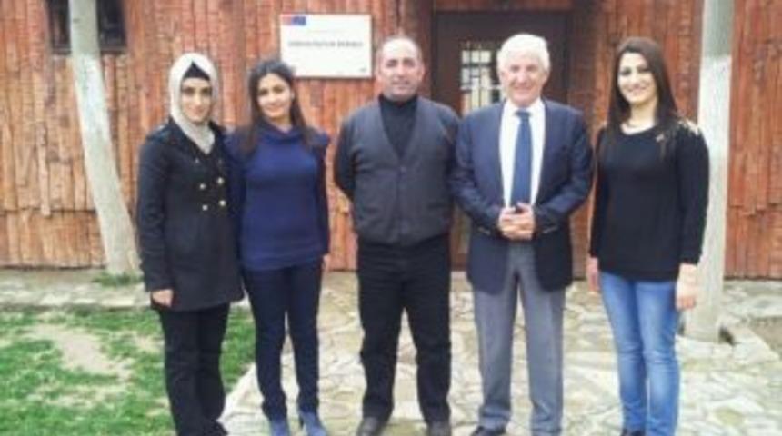 Batman İl Genel Meclis Başkanı Salih Aktan Eşitlik Merkezini Ziyaret Etti