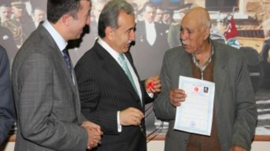 2B Arazilerinin Tapuları Verilmeye Başlandı