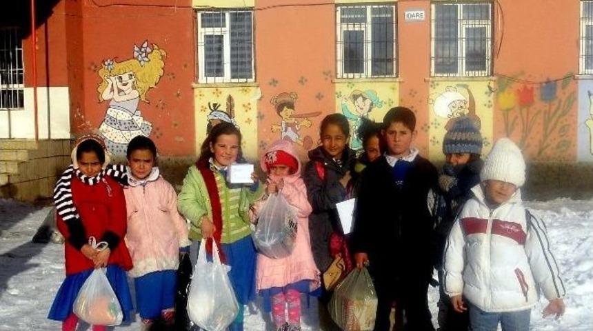 Minik &Ouml;ğrencilerden &Ouml;rnek Davranış