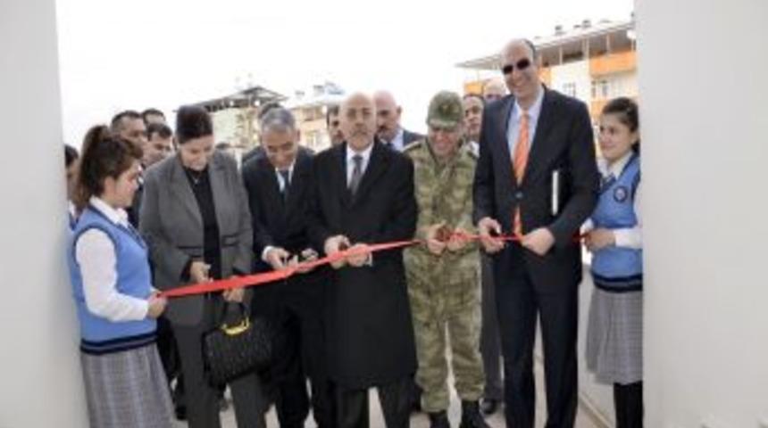 Iğdır'da 200 Kişilik Kız Yurdu A&ccedil;ıldı