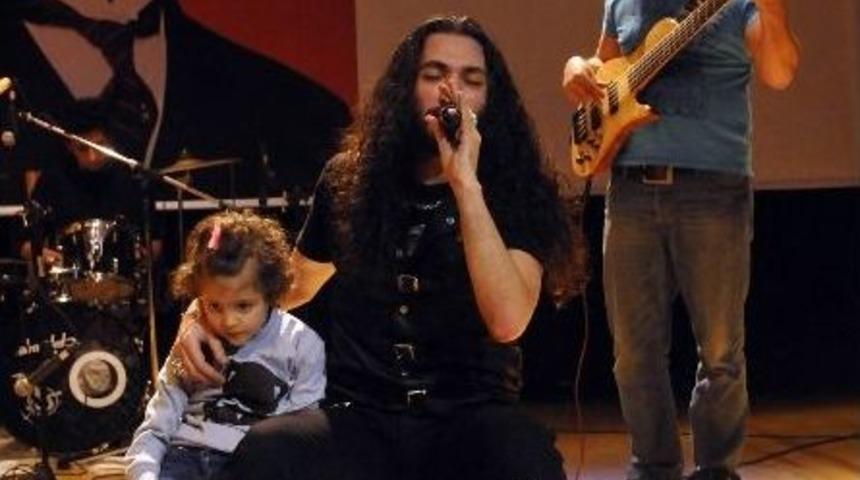 Yardım Eli Yenimahalle&rsquo;de Uzandı