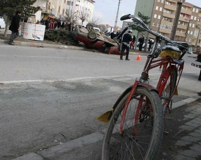 Nikahına Yetişmeye Çalışan Damat Otomobiliyle Takla Attı