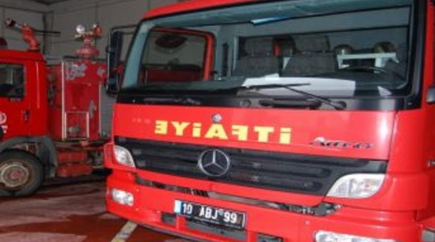 İtfaiye Aracından Mazot &Ccedil;aldıkları İddia Edilen Zanlılar Yakalandı