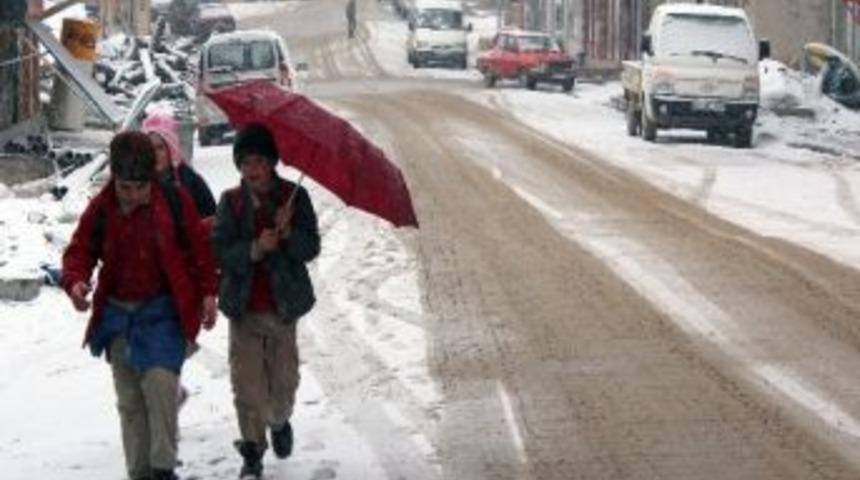 Şiran&rsquo;da Kar Yağışı