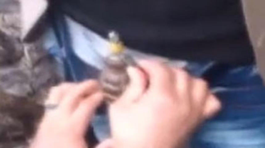 İ&ccedil; &ccedil;amaşırından el bombası &ccedil;ıktı