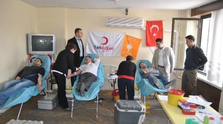 Ak Gençler Kan Verdi