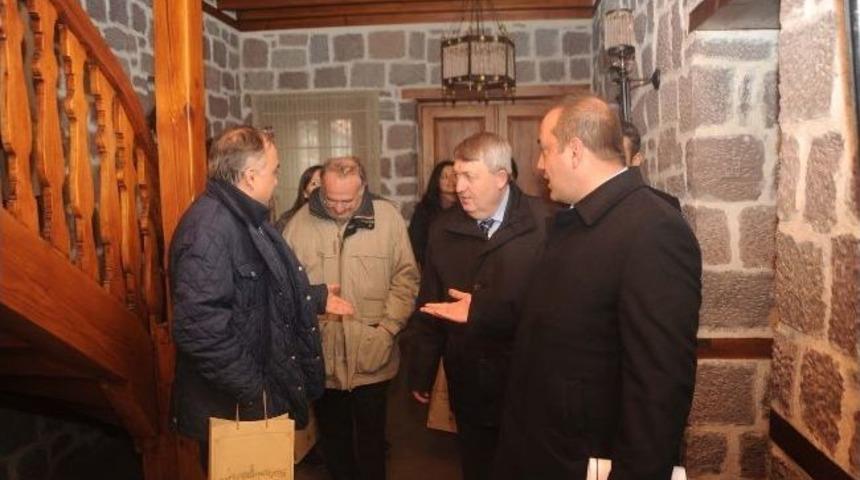 Gen&ccedil; Mimar Adayları Başkan Tiryaki İle Buluştu