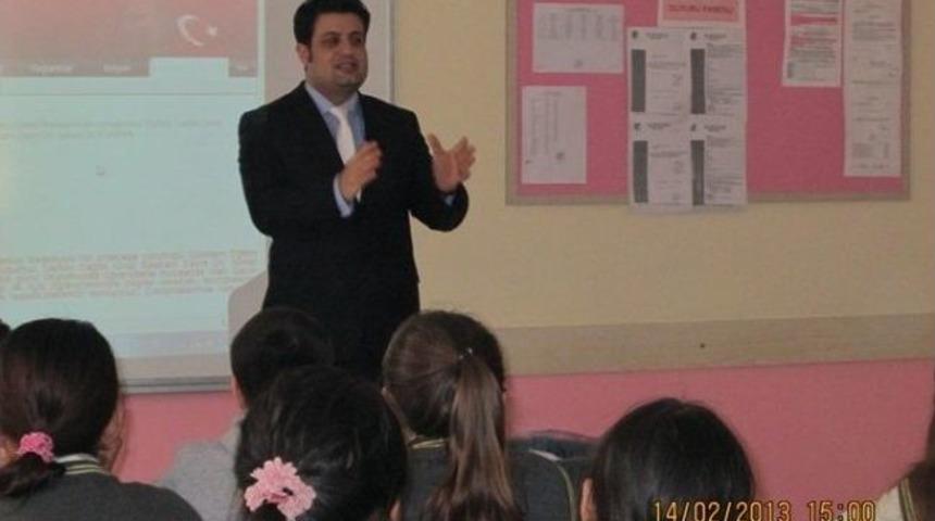 İmam Hatip Ortaokulu Kariyer G&uuml;nlerinde; Hekimlik Mesleği Anlatıldı