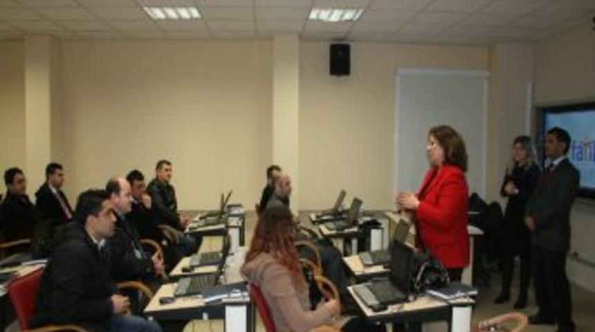 FATİH Projesi I&ccedil;in &Ouml;ğretmenler Eğitime Alındı