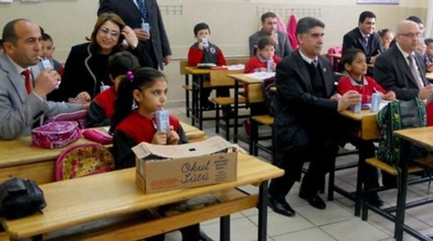 Aydın&rsquo;da Okul S&uuml;tleri &Ouml;ğrencilerle Buluştu