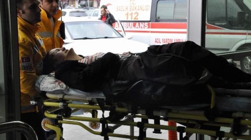 Trafik Kazası:2 Yaralı