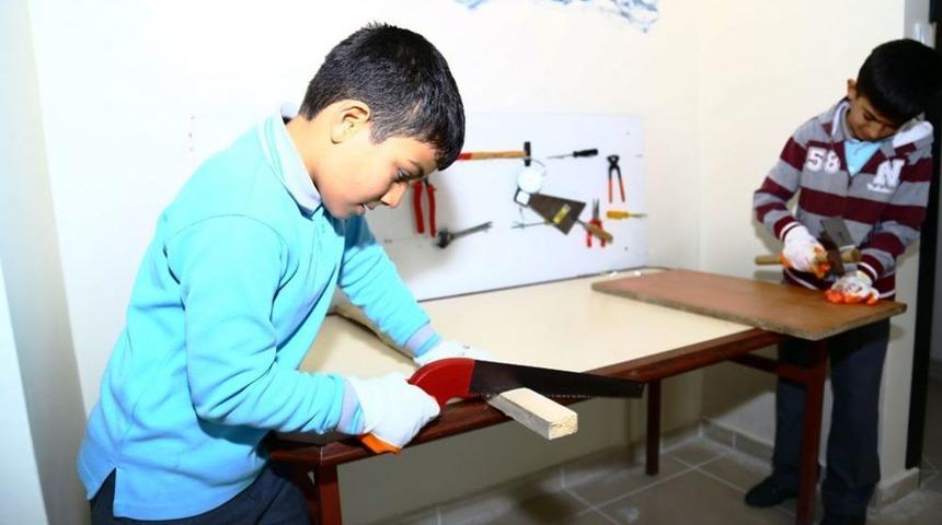 Erciş &Ouml;zel Serhat İlk&ouml;ğretim Okulu, &Ouml;ğrencileri Hayata Uygulamalı Hazırlıyor
