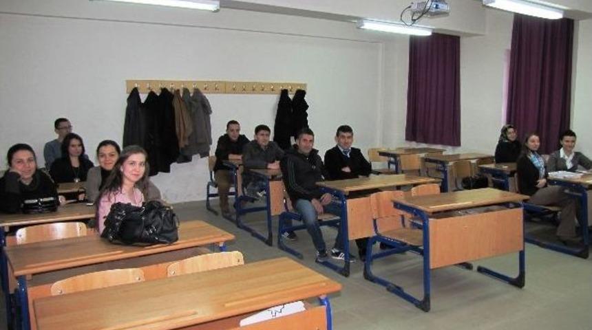 Aday &Ouml;ğretmenlere 110 Saat Hazırlayıcı Eğitim