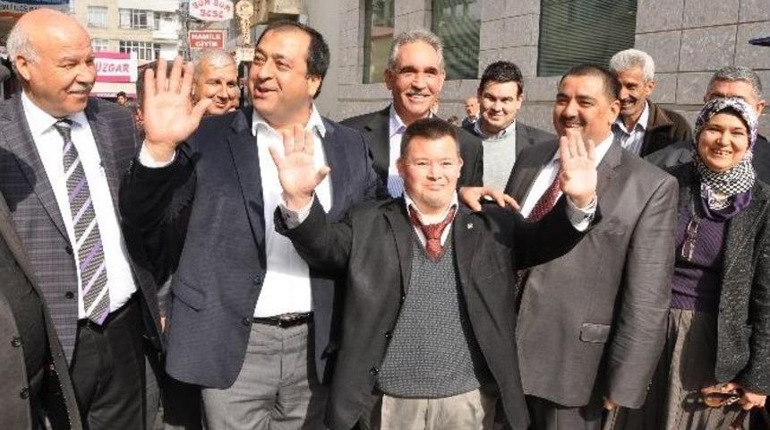 Ak Parti'li Uzun Erdemli&rsquo;de Esnafı Ziyaret Etti