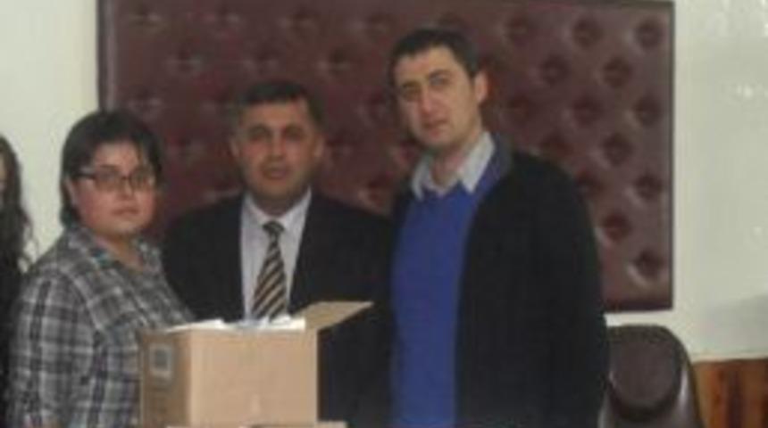 Köy Çocuklarına Diş Macunu Ve Kırtasiye Yardımı