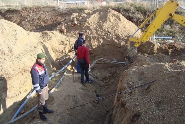 Gizli Depoda 22 Bin Litre Kaçak Akaryakıt Ele Geçirildi