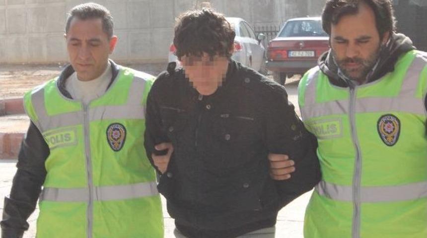 Kapka&ccedil;&ccedil;ı Şapkasından Yakalandı